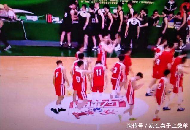 开云娱乐 -穆古鲁扎新星晋级下一阶段表现突出，美国队前途光明！的简单介绍