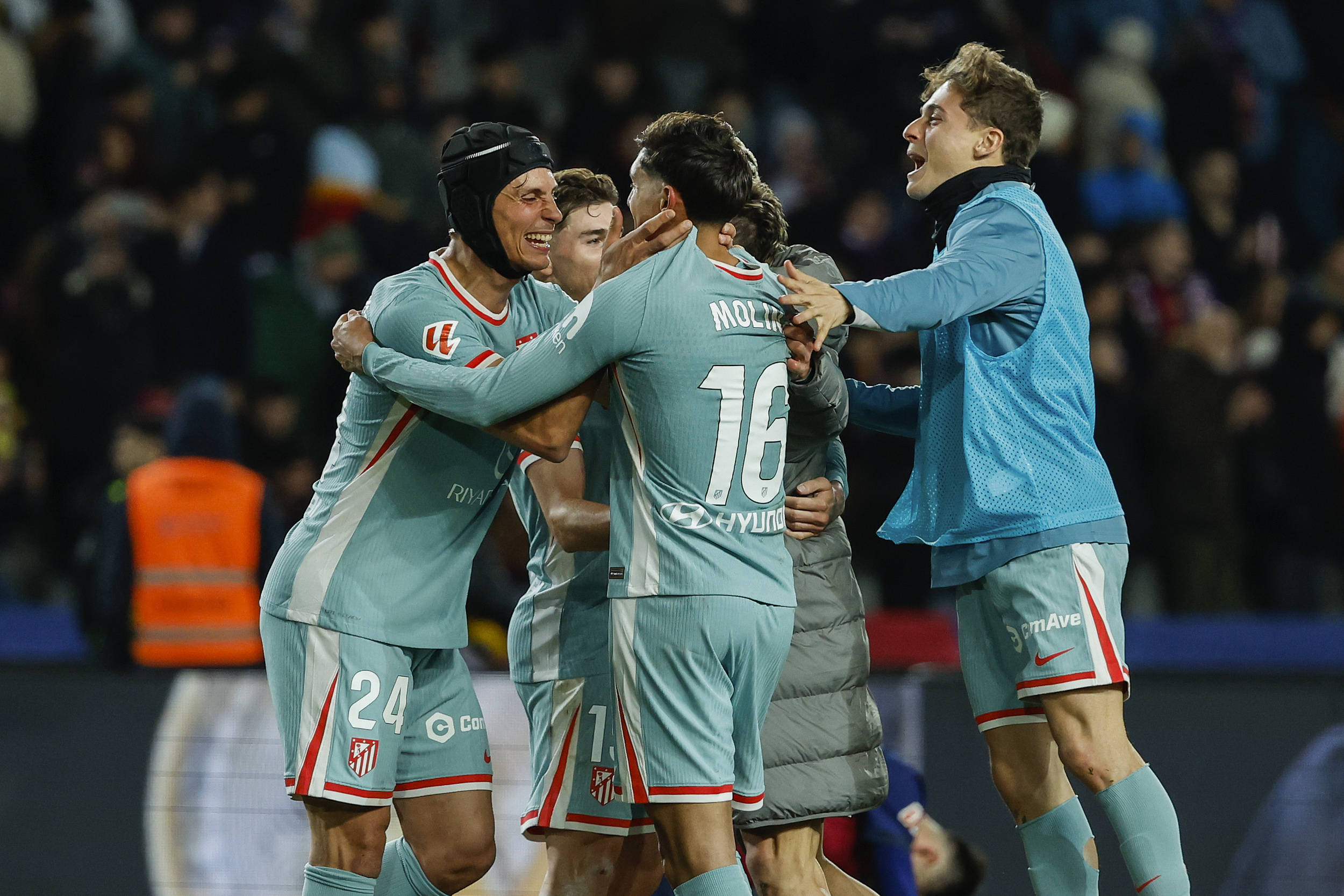 关于多特蒙德集结日防线松动，志在世俱杯名次提升，赛场秩序良好，官宣口径保持一致的信息