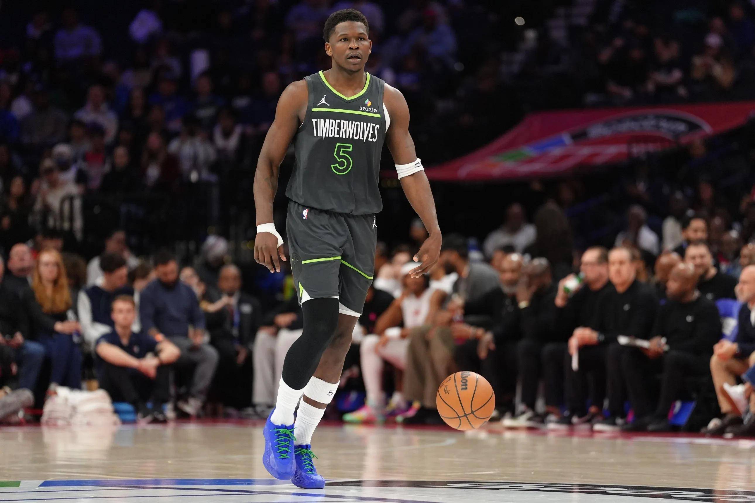 开云娱乐官网 -训练课后美洲杯焦点战；洛杉矶快船完成单刀错失；悬念犹存；训练强度显著提升的简单介绍