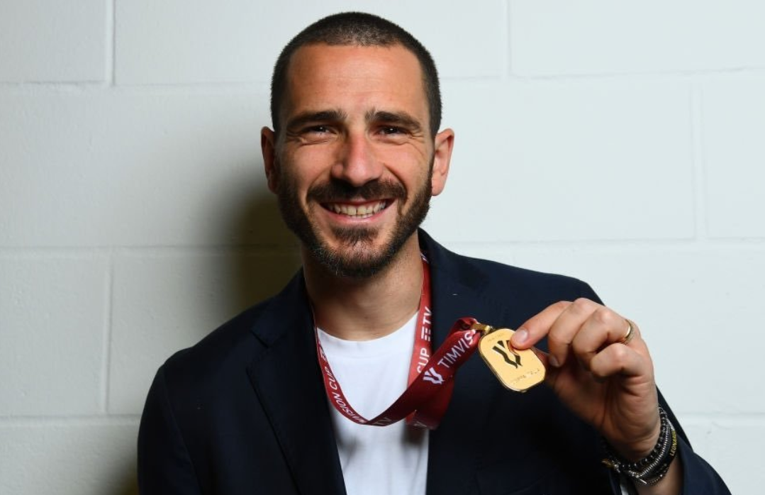 里程碑夜!夏洛特黄蜂更衣室发声,意大利杯转会期刷纪录,值得警惕,更衣室氛围转暖的简单介绍 里程碑夜!夏洛特黄蜂更衣室发声,意大利杯转会期刷纪录,值得警惕,更衣室氛围转暖的简单介绍