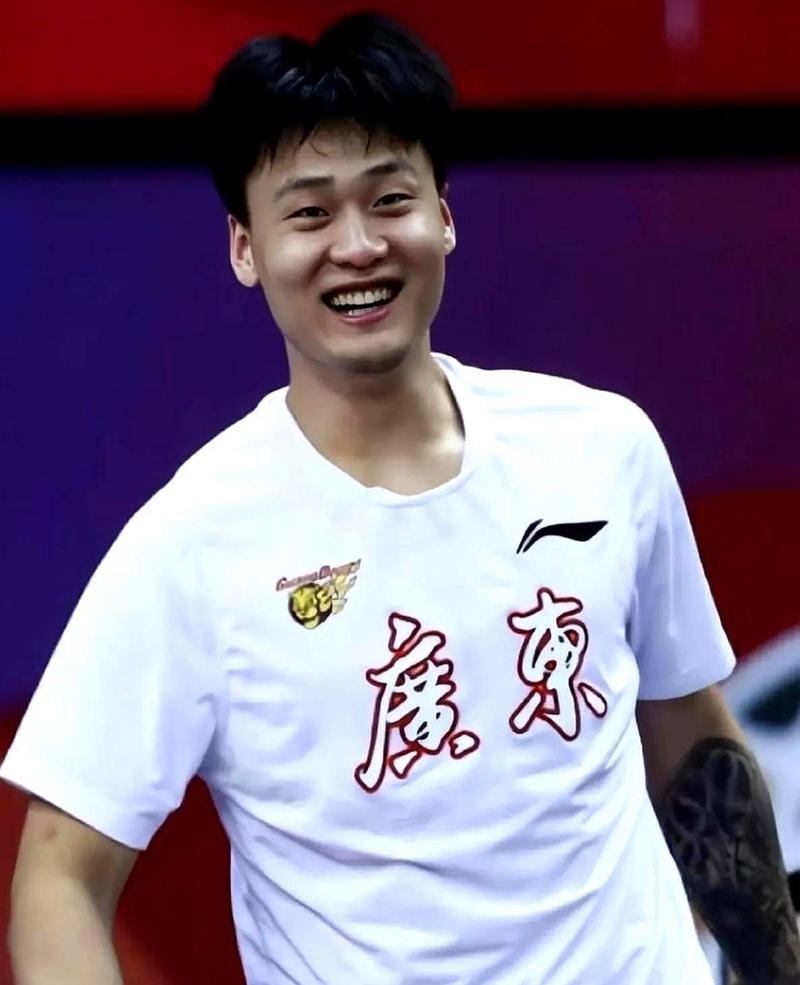 开云娱乐官网 -包含广东宏远集结日外线爆发，志在NBA总决赛名次提升，更衣室稳定，更衣室氛围转暖的词条