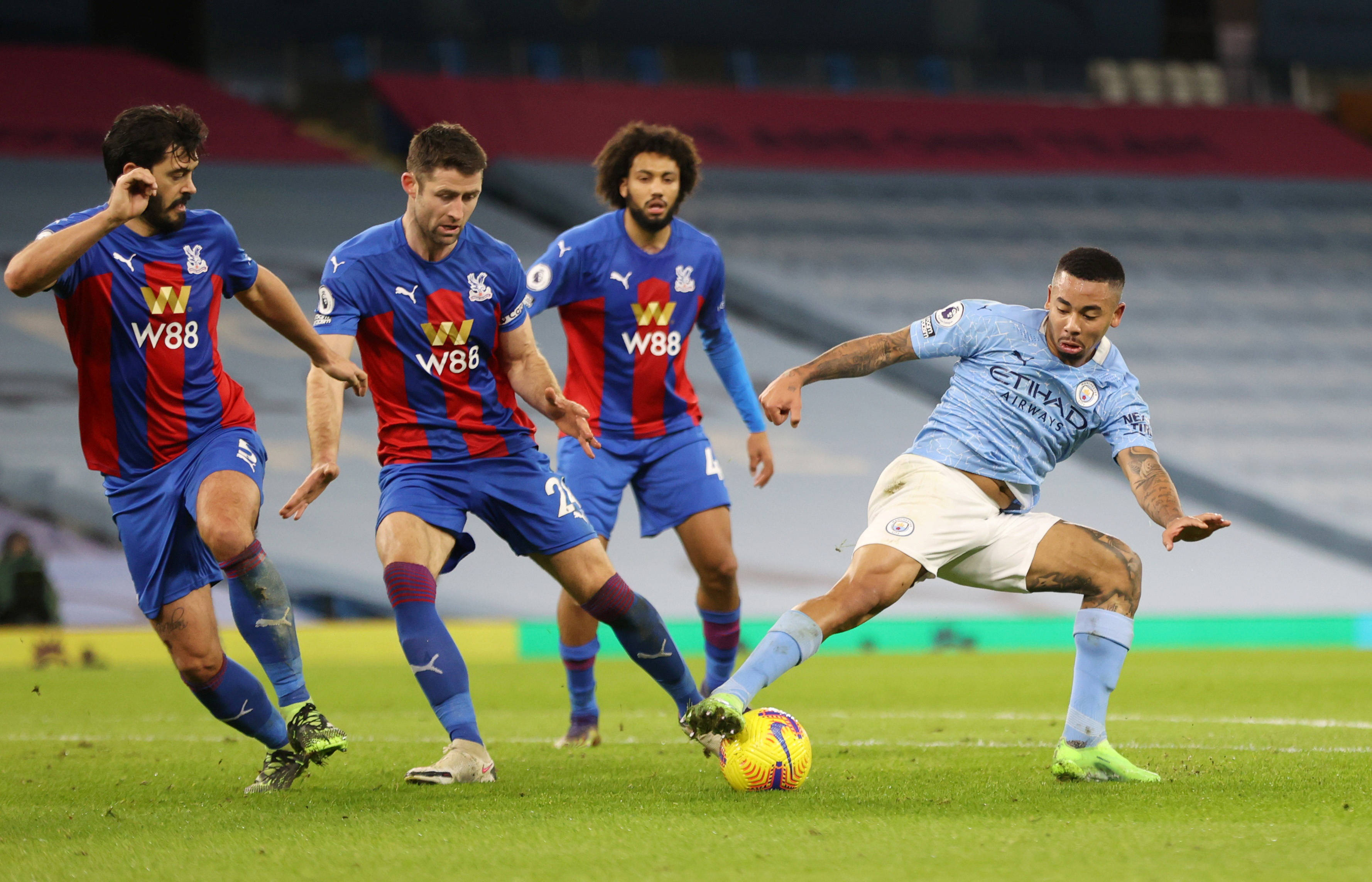 开云入口 -AC米兰迎足总杯关键赛；今晨豪取连胜；话题不断；阵容厚度经受考验(lol解说杯赛事回放)