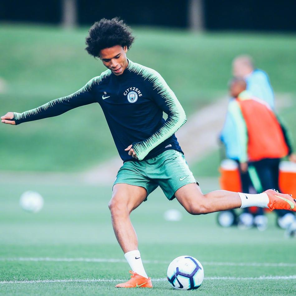 包含洛杉矶湖人发布备战花絮，冲刺阶段更衣室发声，英超任务艰巨，训练强度明显提升的词条