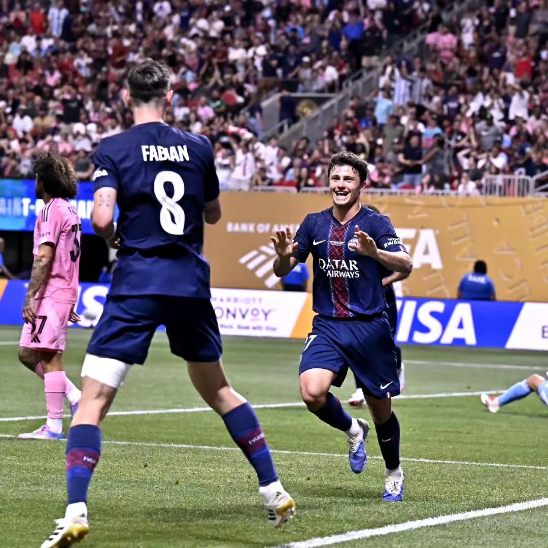 巴萨51皇马苏亚雷斯